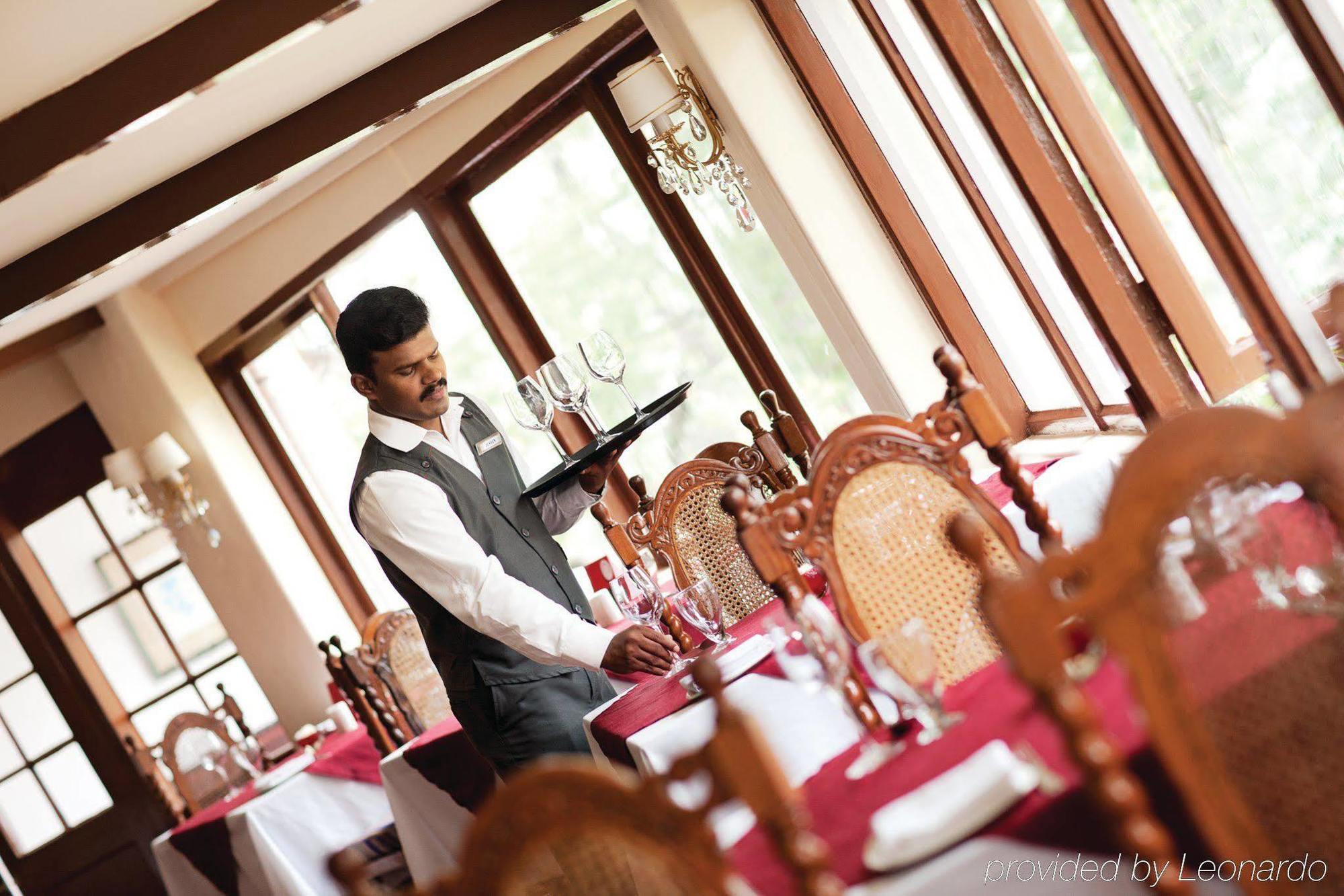 Hotel Gateway Coonoor Restaurant foto